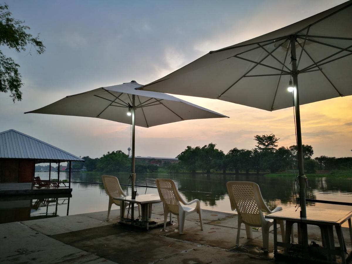 River Marina Resort Uthai Thani Eksteriør billede