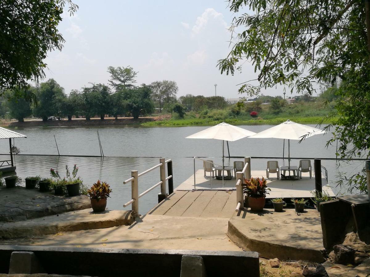 River Marina Resort Uthai Thani Eksteriør billede